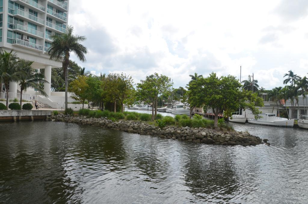 Riviera Apartments At Marina & Tower Miami Exteriör bild