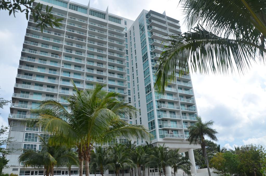 Riviera Apartments At Marina & Tower Miami Exteriör bild